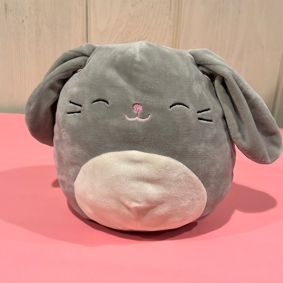 𝅺squishmallows BLAKE THE BUNNY - Picture 1 of 8